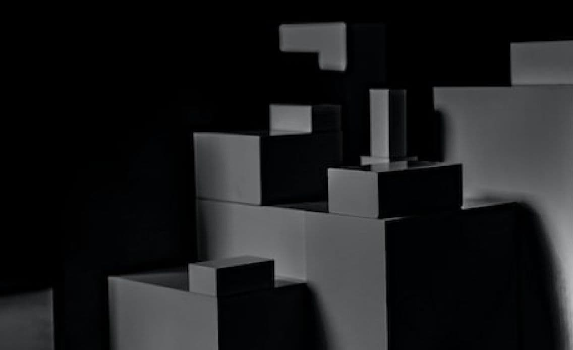 Abstract image of black blocks