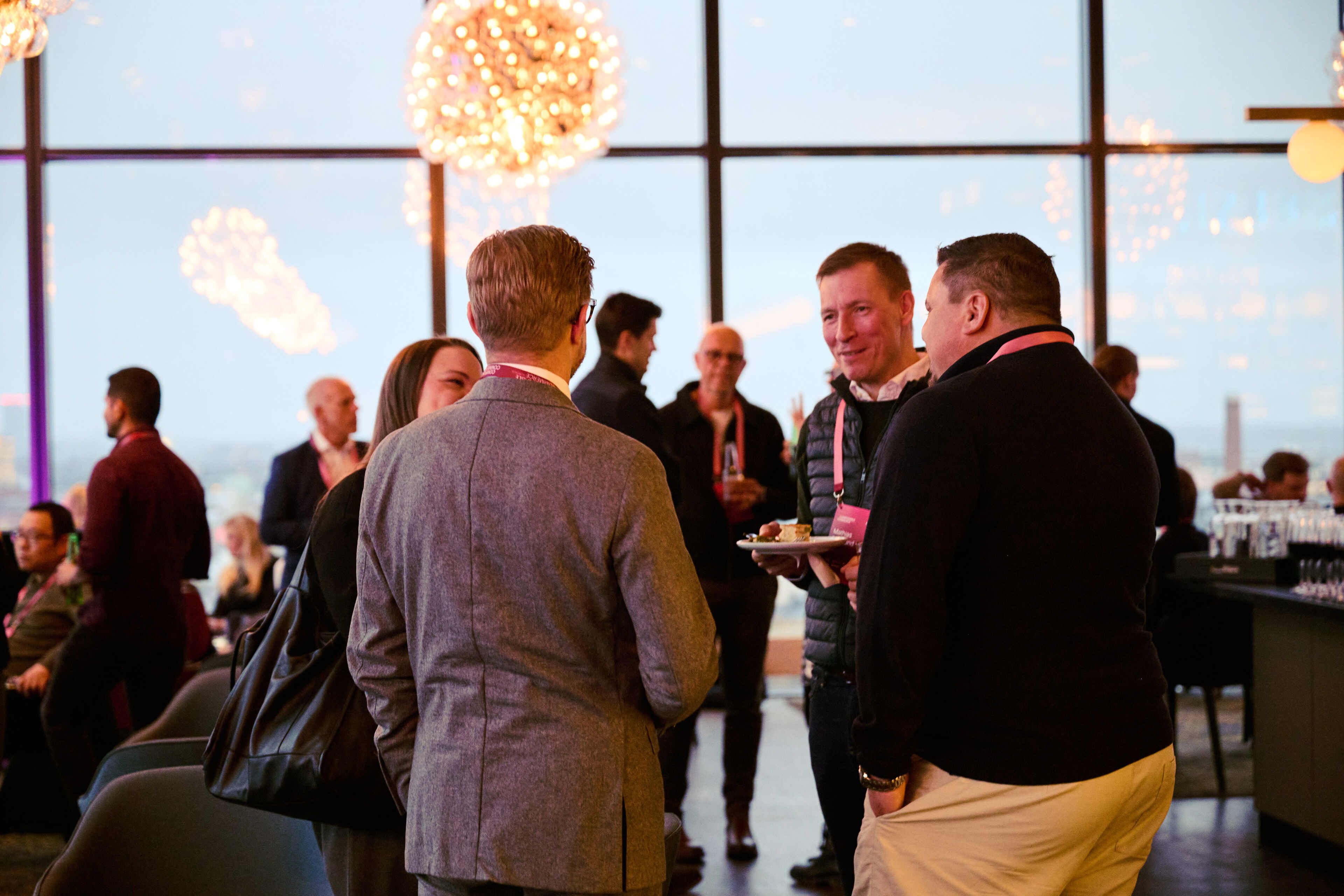 Man presenting to a crowd about composable commerce
